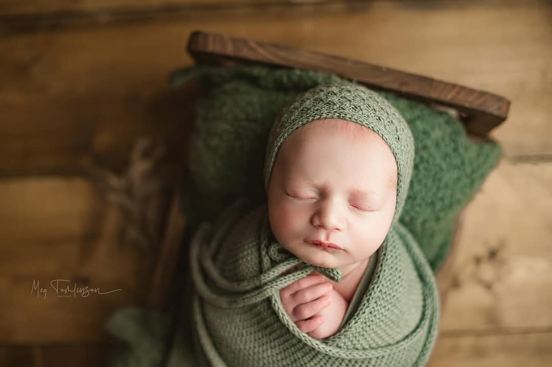 Heather Reversible Bonnet Set