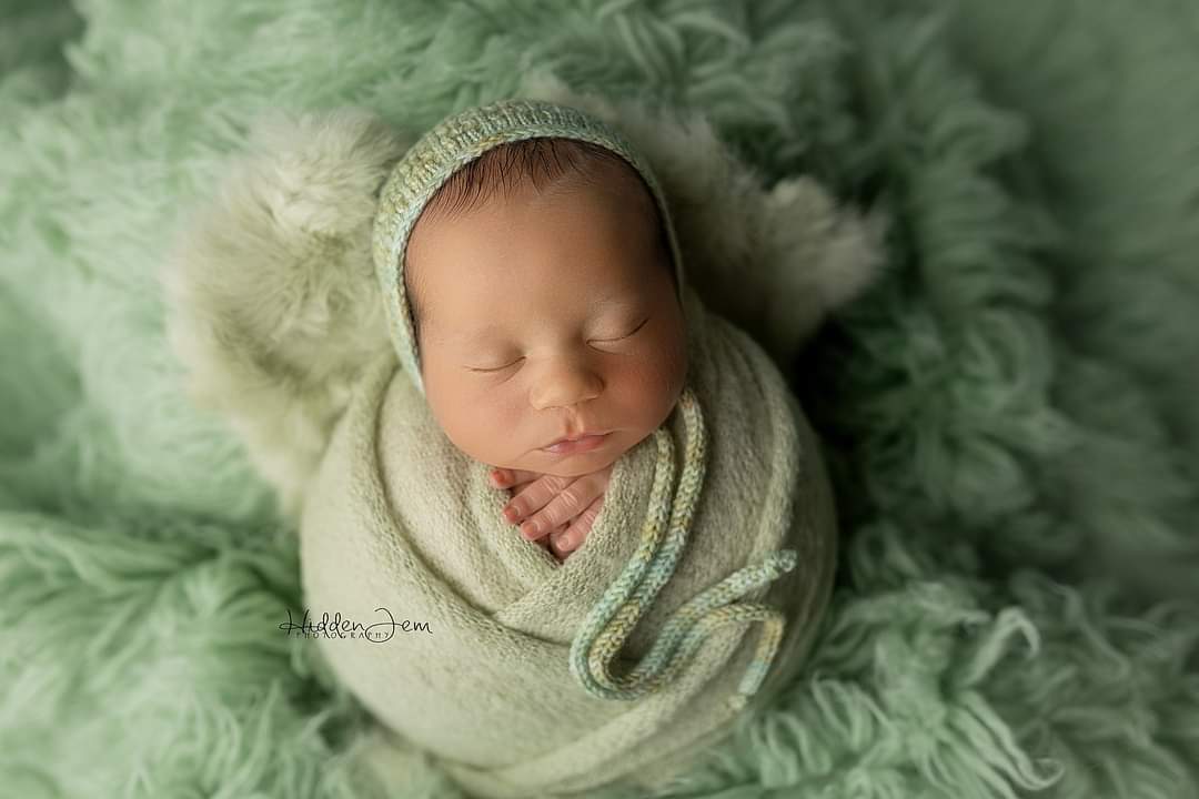 Hand Dyed Heather Bonnet