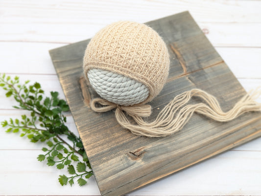 Two-Faced Reversible bonnet